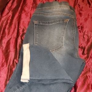 l.e.i. stretch denim/jegging crops